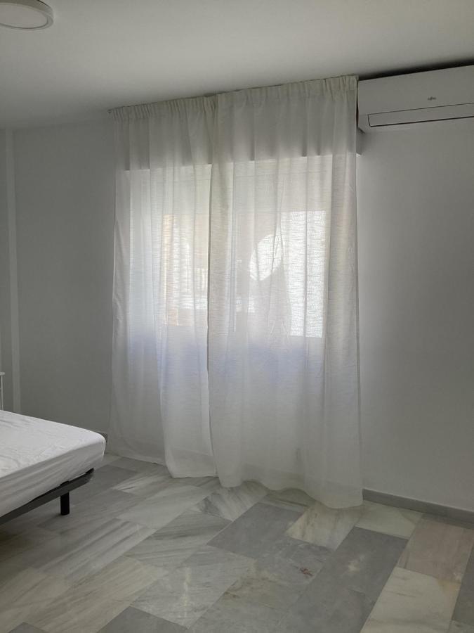 Fuengirola Puerto 2 Room & Parking ภายนอก รูปภาพ