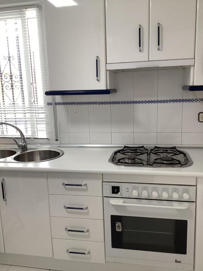 Fuengirola Puerto 2 Room & Parking ภายนอก รูปภาพ