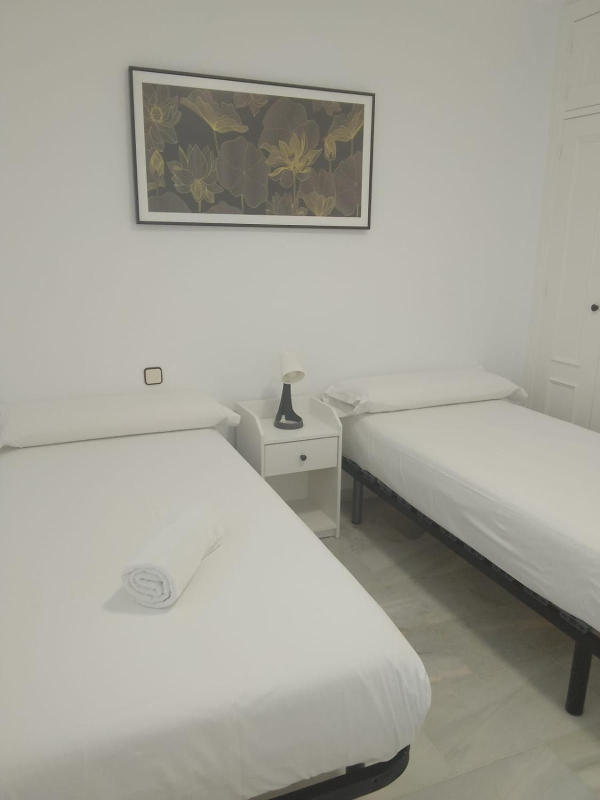 Fuengirola Puerto 2 Room & Parking ภายนอก รูปภาพ