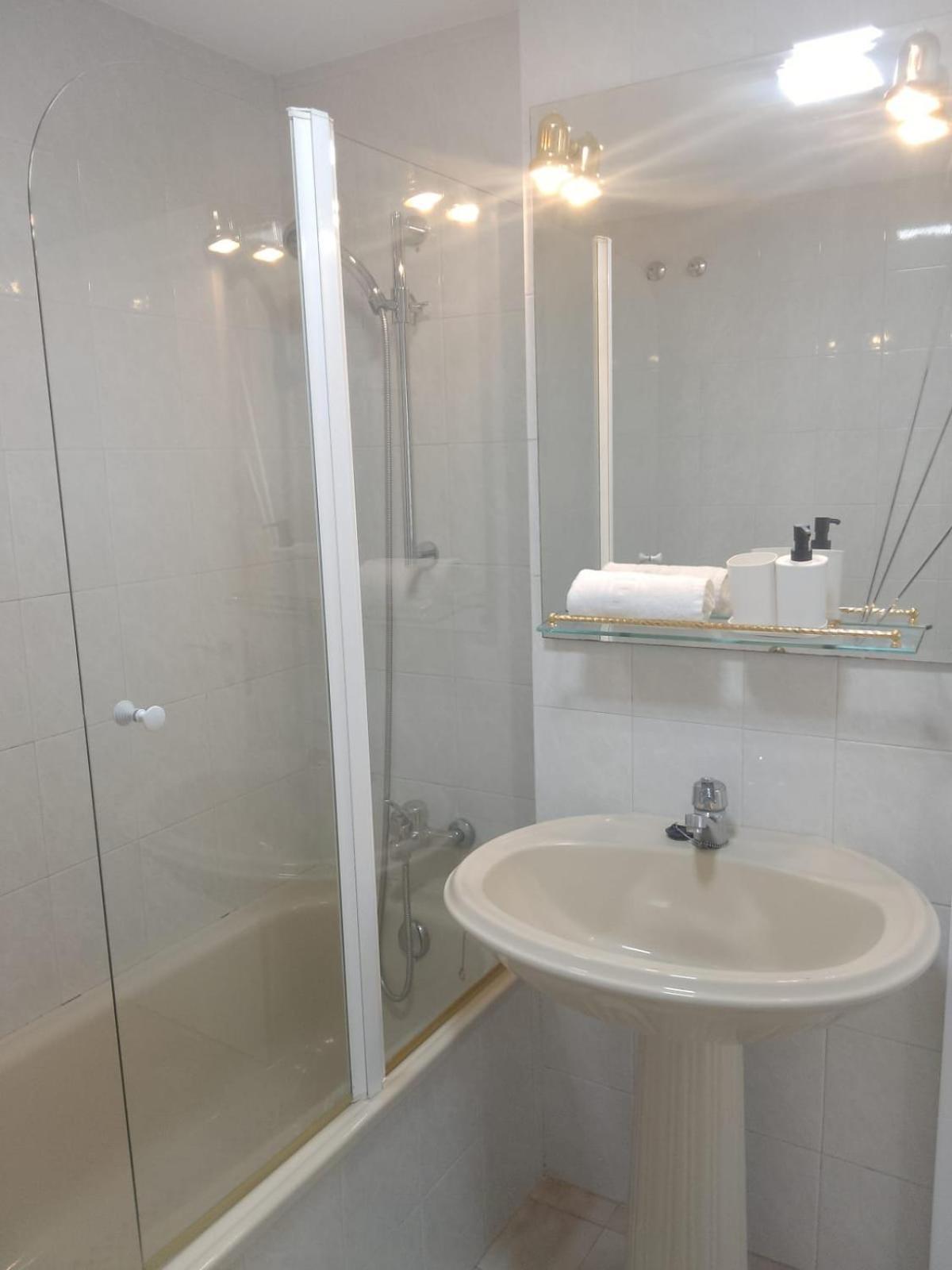 Fuengirola Puerto 2 Room & Parking ภายนอก รูปภาพ